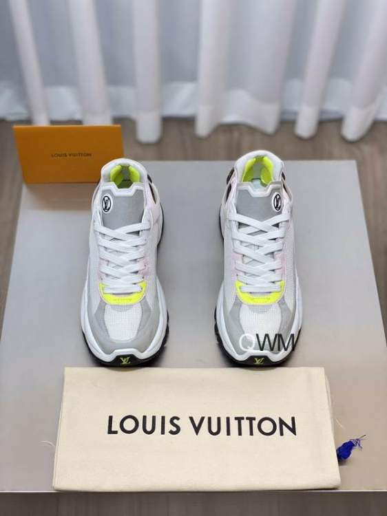 Picture of Louis Vuitton Shoes _SKULVsz35-40WM010612554